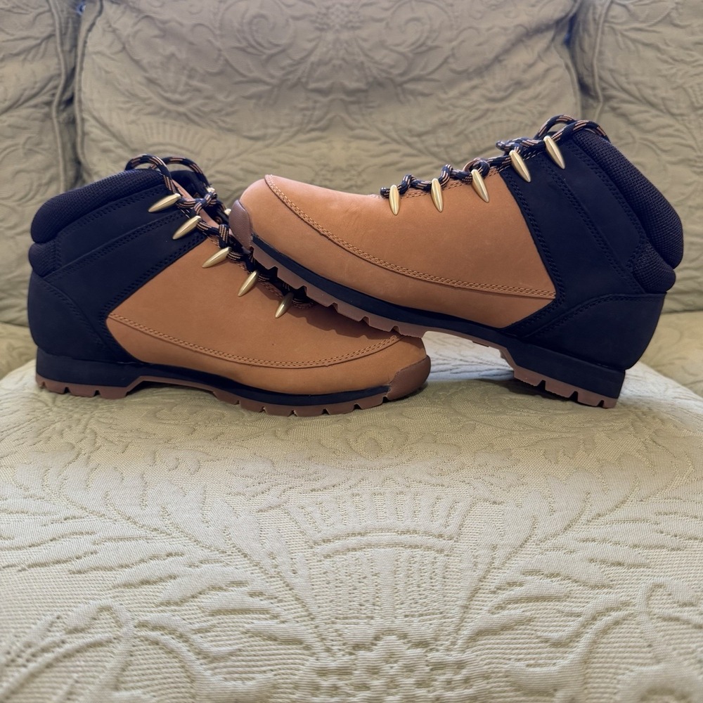Timberland Euro Hiker Boots Mens 8.5 Wheat Black Leather Gold Hardware Mid Top - Picture 5 of 9